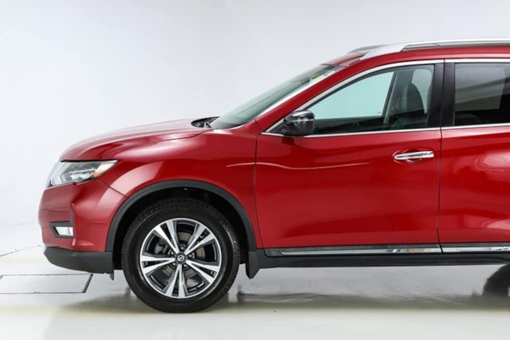 Used 2017 Nissan Rogue SL SUV