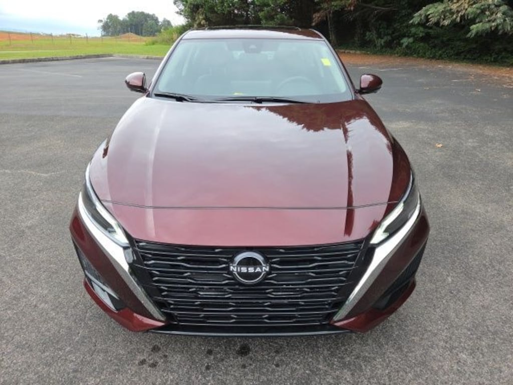 Used 2025 Nissan Altima 2.5 SL Sedan