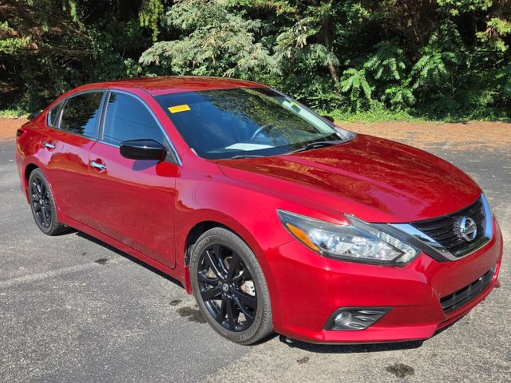 Used 2017 Nissan Altima 2.5 SR Sedan