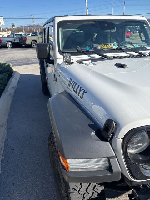 2024 Jeep Wrangler Willys photo 3