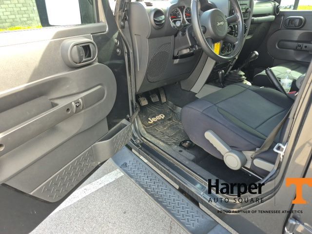 Used 2010 Jeep Wrangler Unlimited Sport with VIN 1J4BA3H10AL137650 for sale in Alcoa, TN