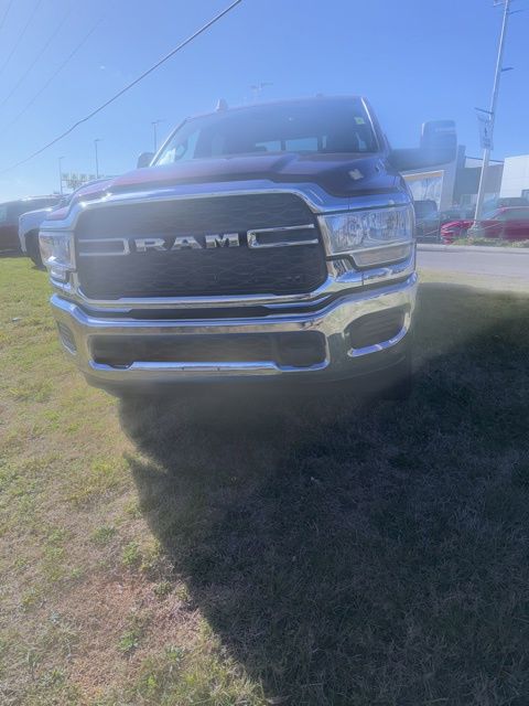 2024 Ram 2500 Tradesman photo 2