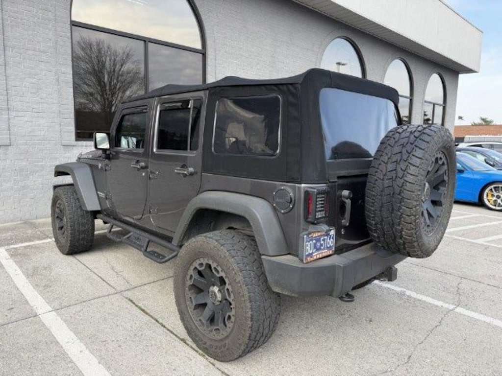 Used 2016 Jeep Wrangler Unlimited Rubicon SUV