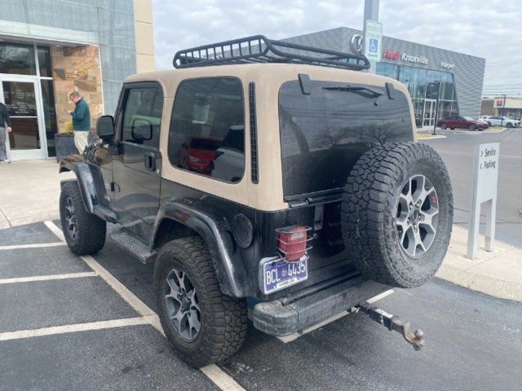 Used 2004 Jeep Wrangler Sahara SUV