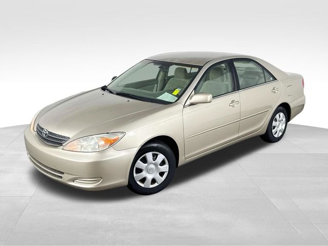 Pre-Owned 2004 Toyota Camry LE