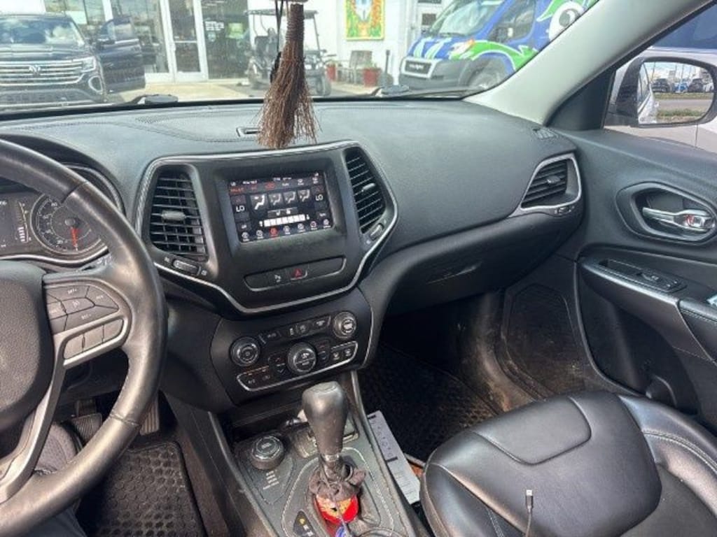 Used 2019 Jeep Cherokee Latitude Plus SUV