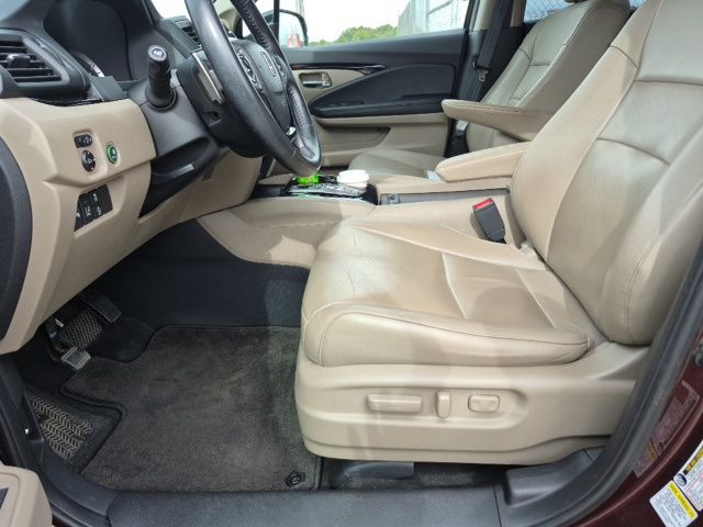 2016 Honda Pilot Touring photo 3
