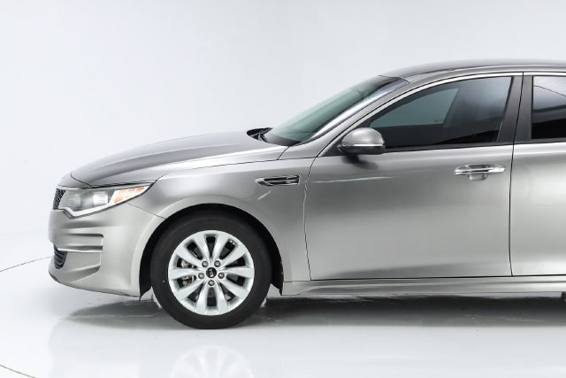 Used 2018 Kia Optima LX with VIN 5XXGT4L34JG262770 for sale in Alcoa, TN