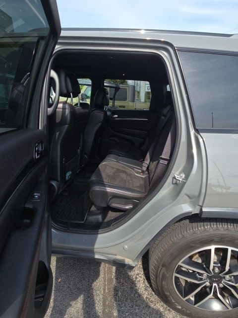 2020 Jeep Grand Cherokee Trailhawk photo 2