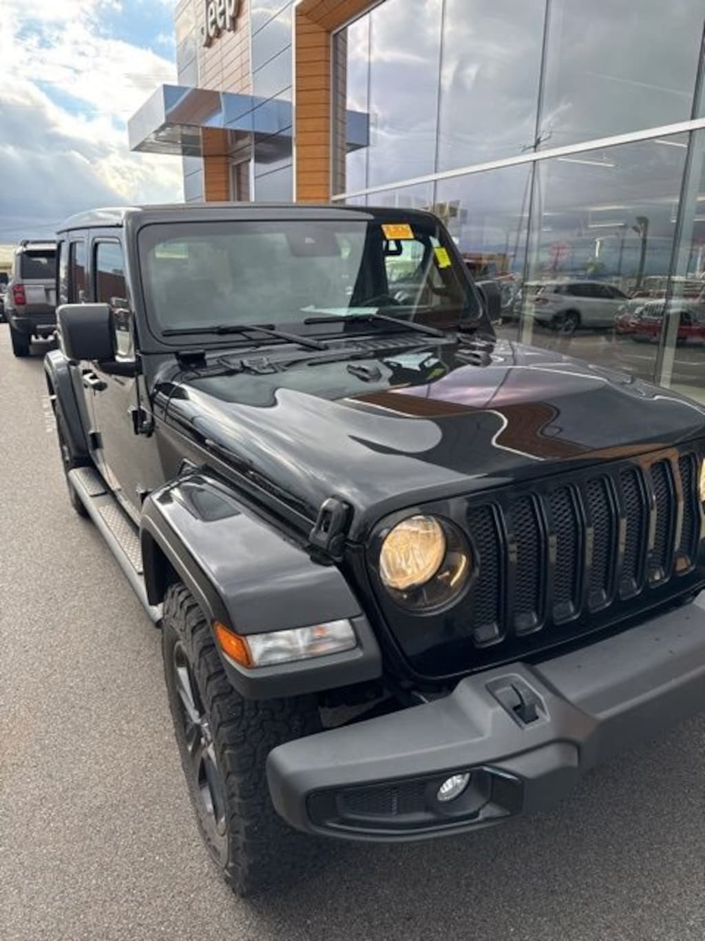 Used 2021 Jeep Wrangler Unlimited Sahara Altitude SUV
