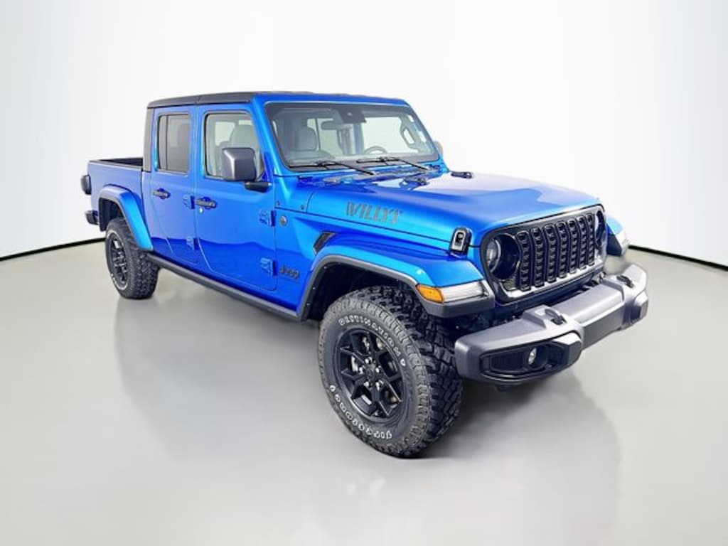Used 2024 Jeep Gladiator Willys Truck Crew Cab