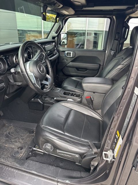 2021 Jeep Wrangler Unlimited Sahara Altitude photo 2