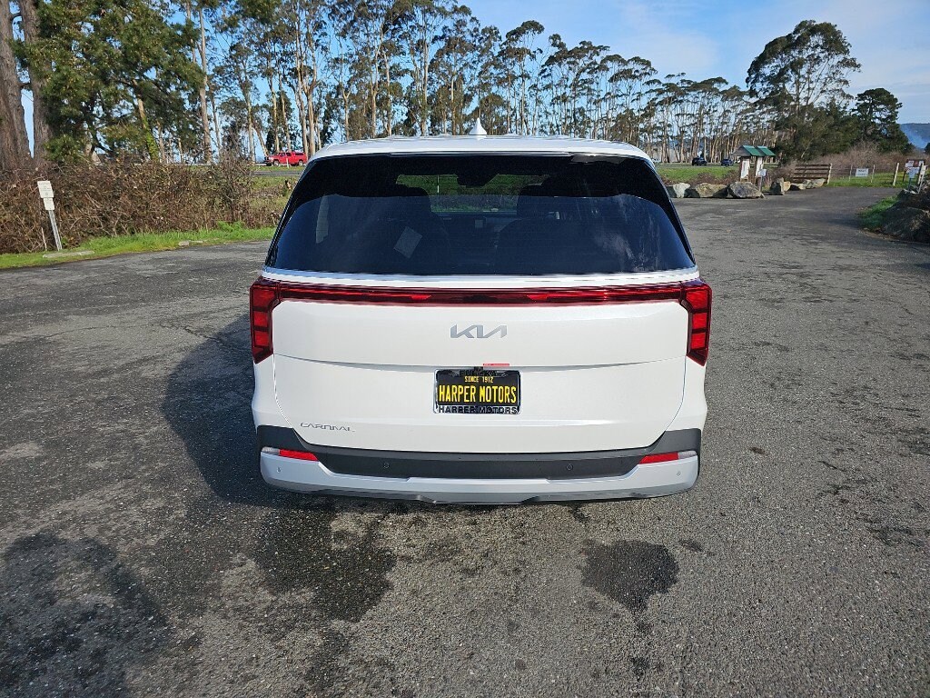 New 2026 Kia Carnival LXS Van Passenger Van