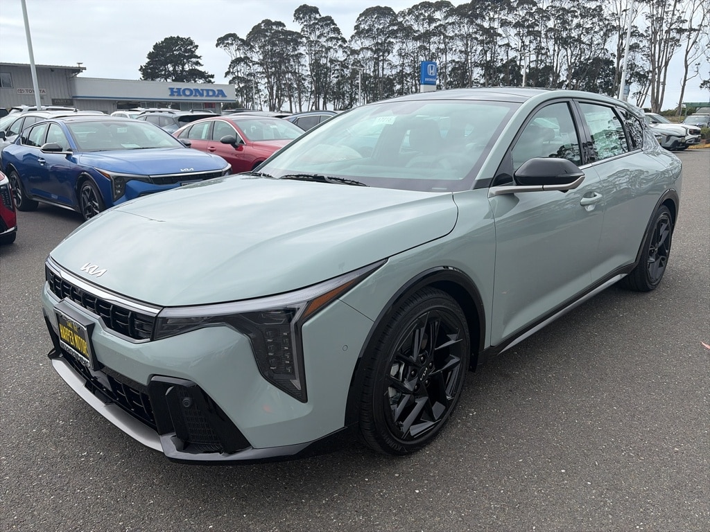 2026 Kia K4