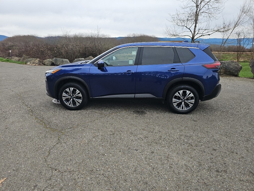 Used 2022 Nissan Rogue SV Sport Utility
