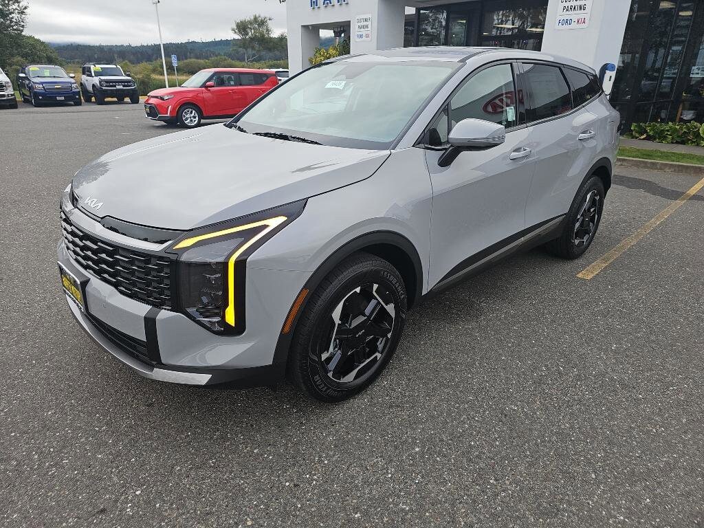 New 2026 Kia Sportage Hybrid S SUV