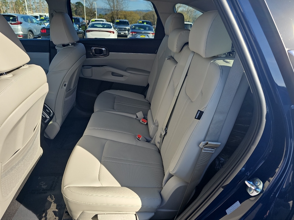 2026 Kia Sorento EX - Photo 22