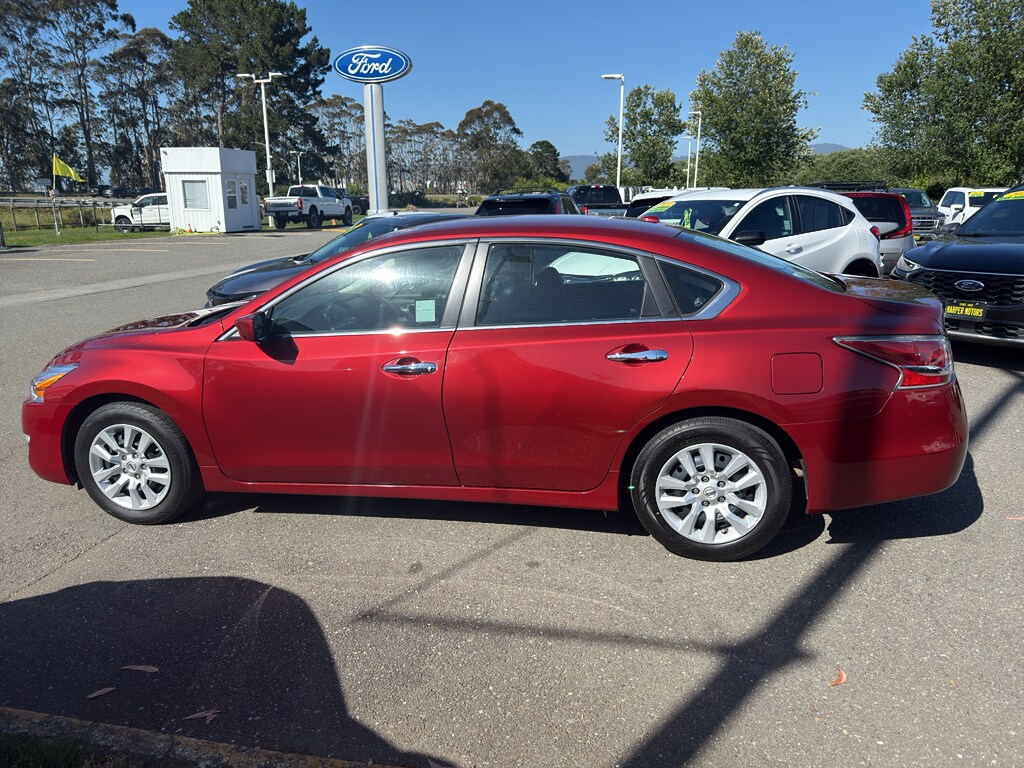 Used 2014 Nissan Altima S with VIN 1N4AL3AP3EN253449 for sale in Eureka, CA