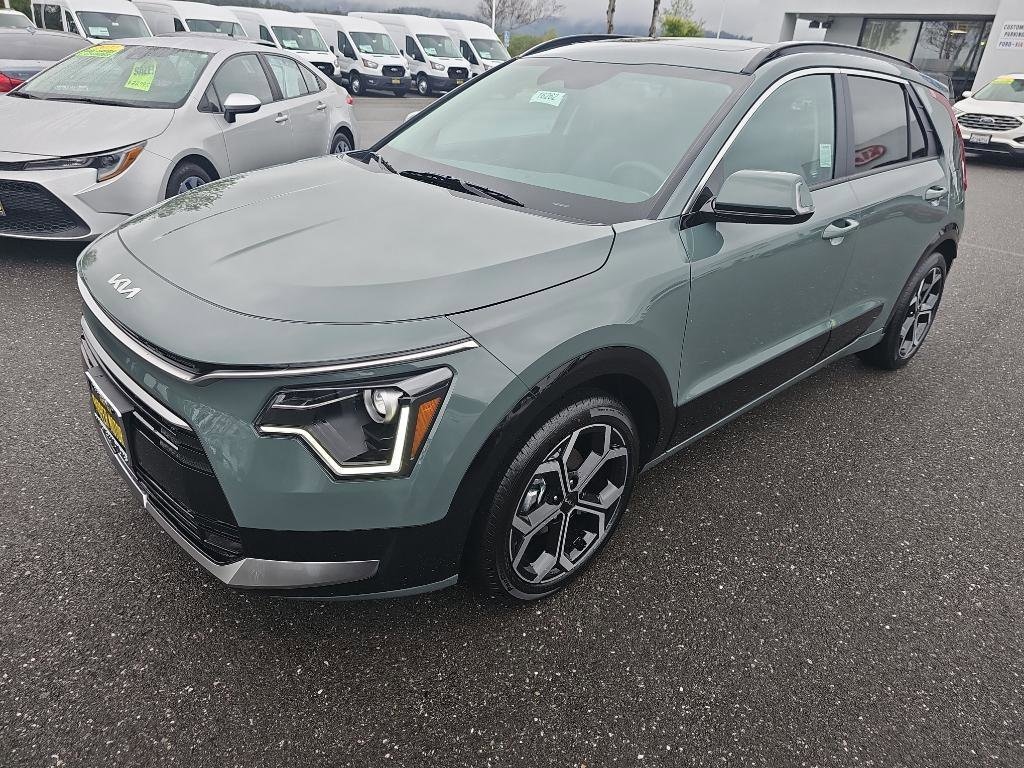 New 2025 Kia Niro EX Touring SUV