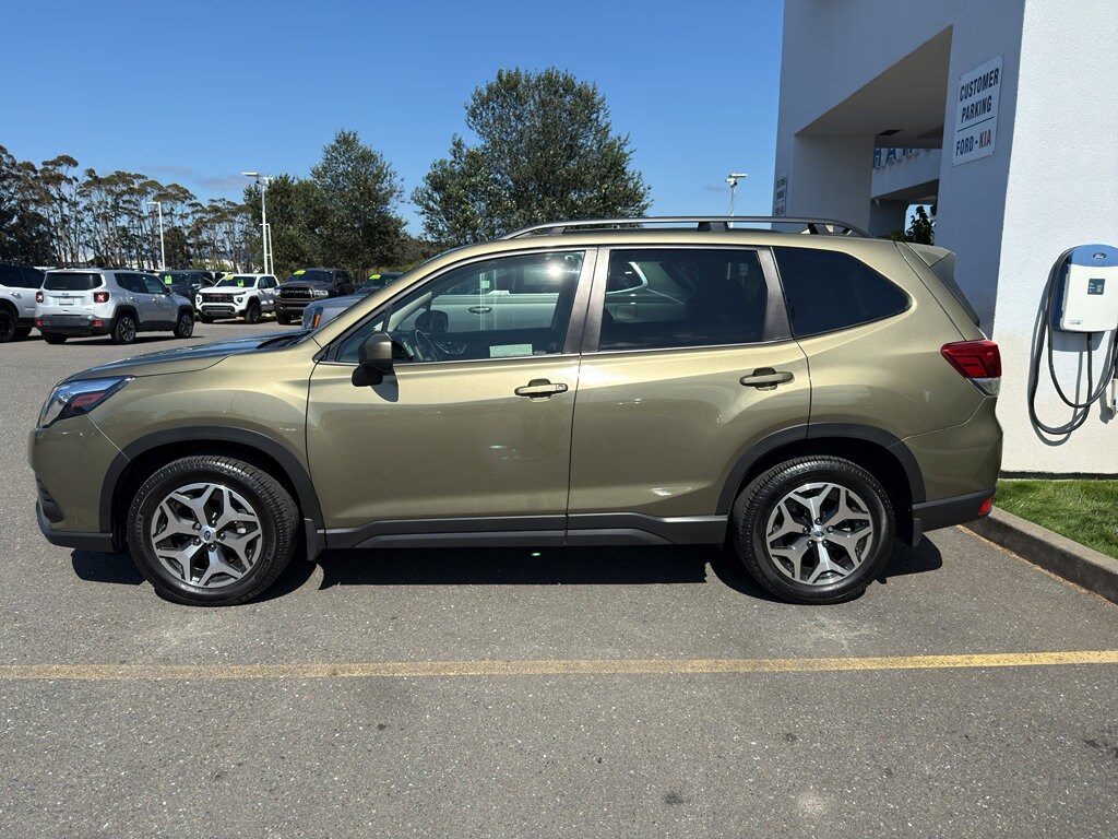 Used 2023 Subaru Forester Premium Premium CVT