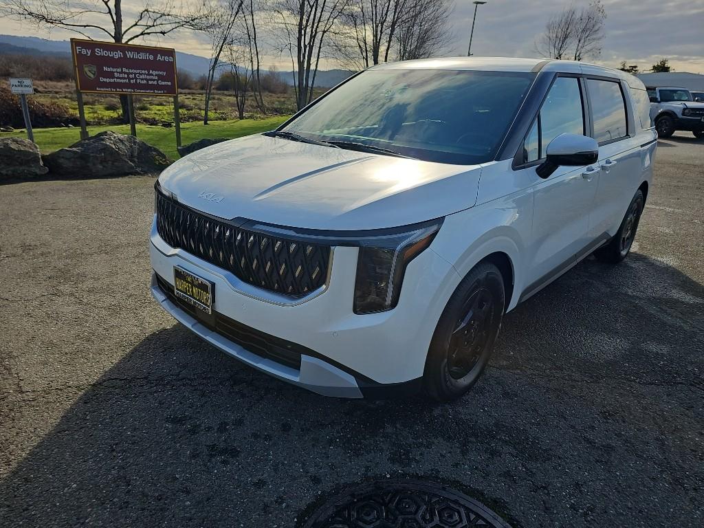 2026 Kia Sedona LXS's photo