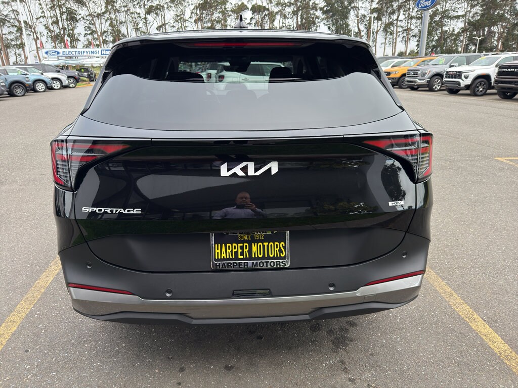 New 2026 Kia Sportage Hybrid S SUV