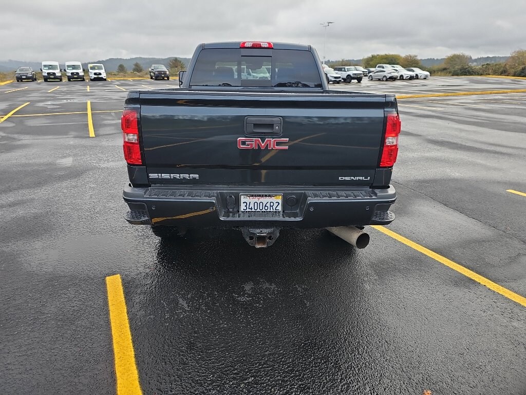 Used 2019 GMC Sierra 2500HD Denali 4WD Crew Cab 153.7 Denali