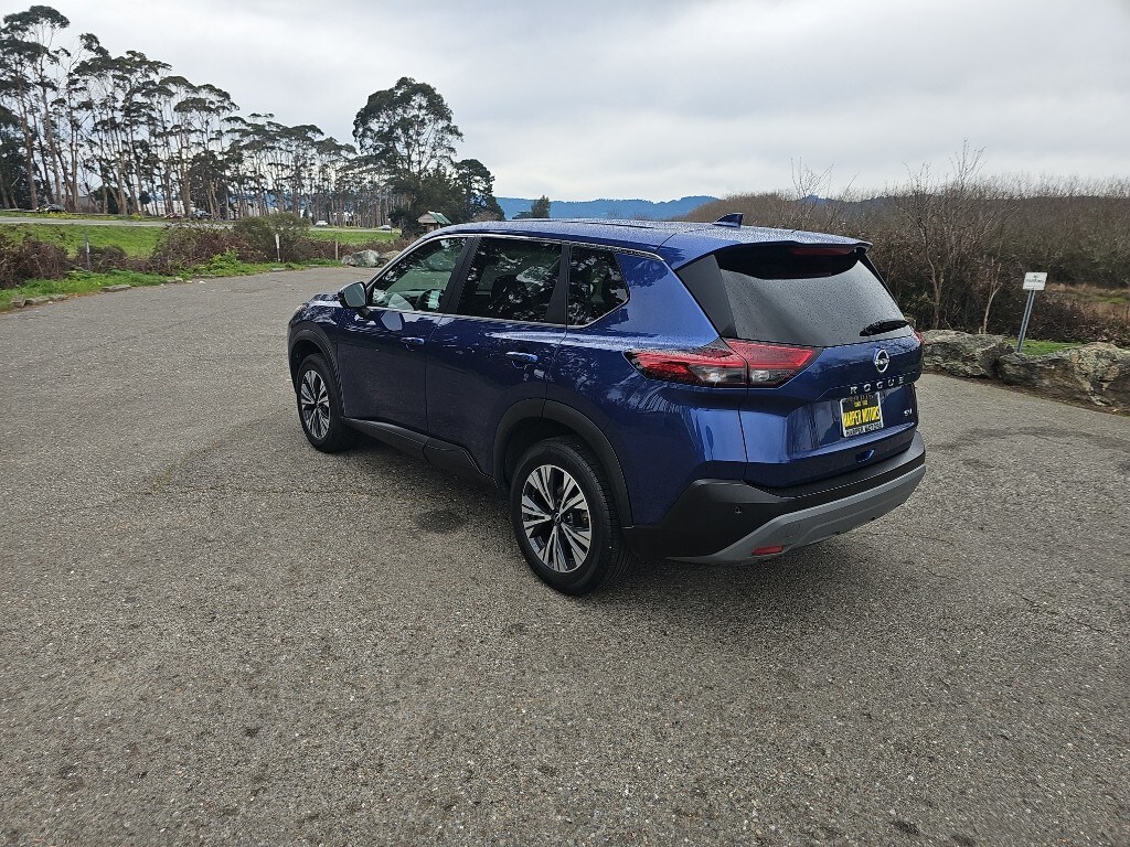 Used 2022 Nissan Rogue SV Sport Utility