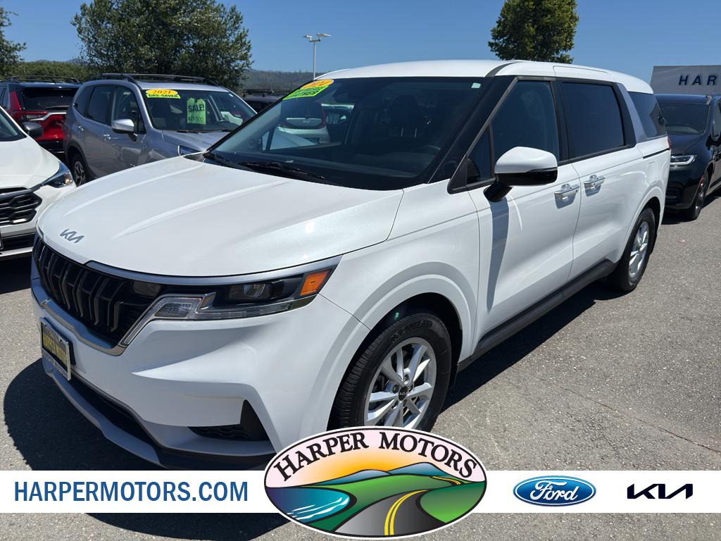 2024 Kia Sedona LX Seat Pkg's photo