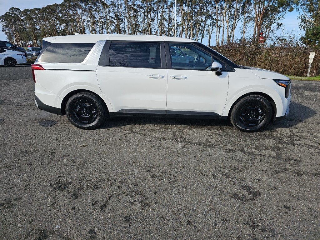 2026 Kia Carnival LXS - Photo 6