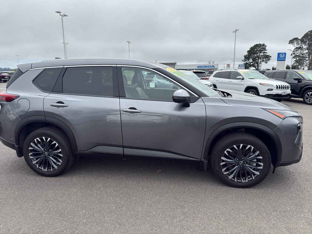 2025 Nissan Rogue SL - Photo 26