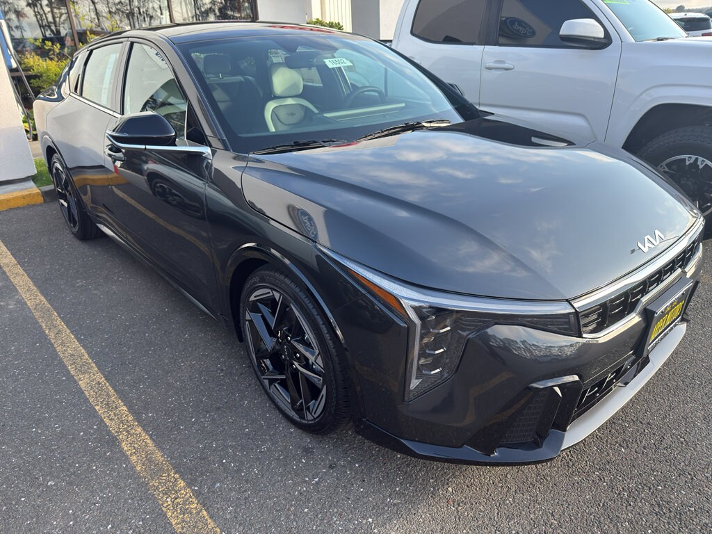 New 2025 Kia K4 GT-Line Sedan