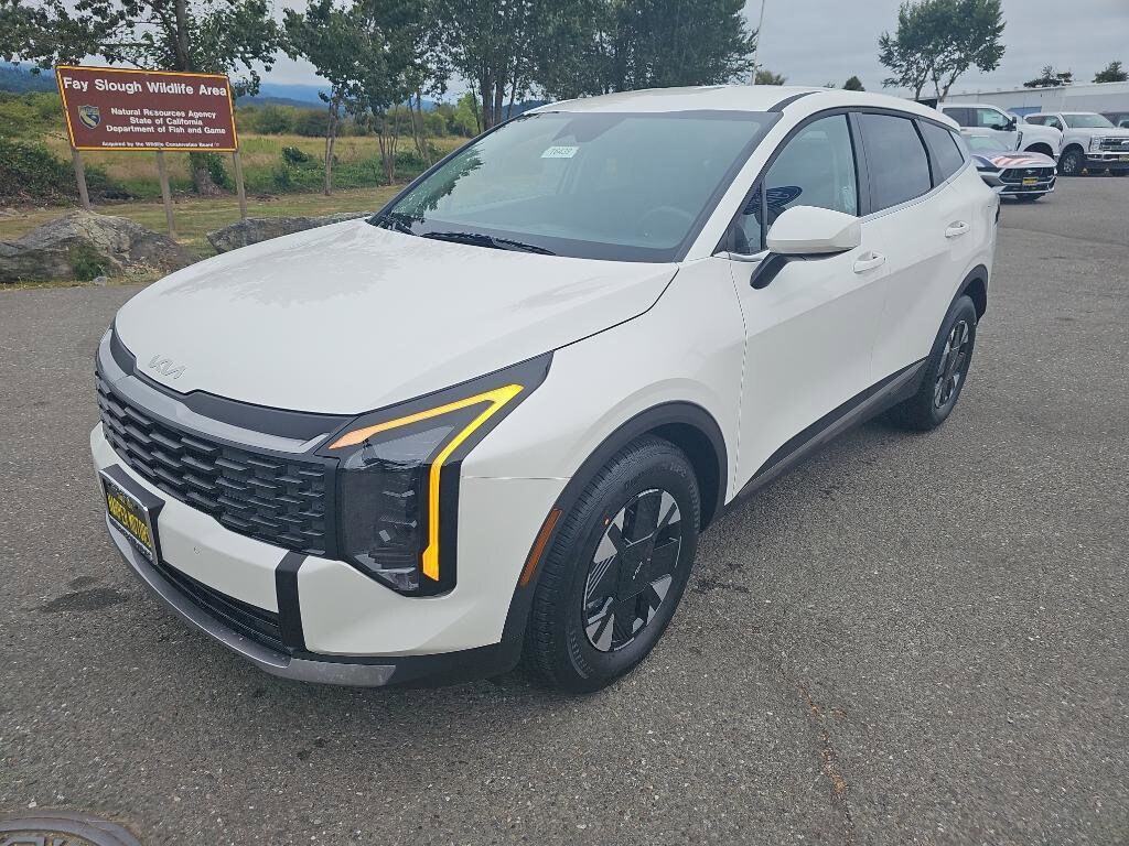 New 2026 Kia Sportage Hybrid LX SUV