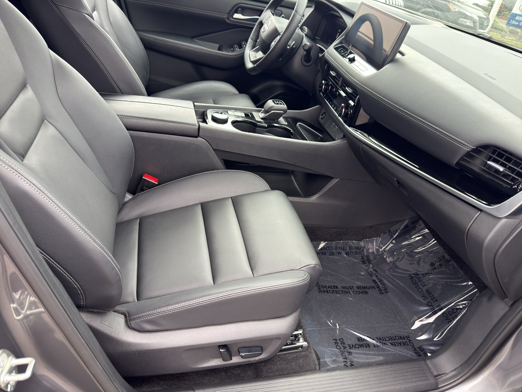 2025 Nissan Rogue SL - Photo 23