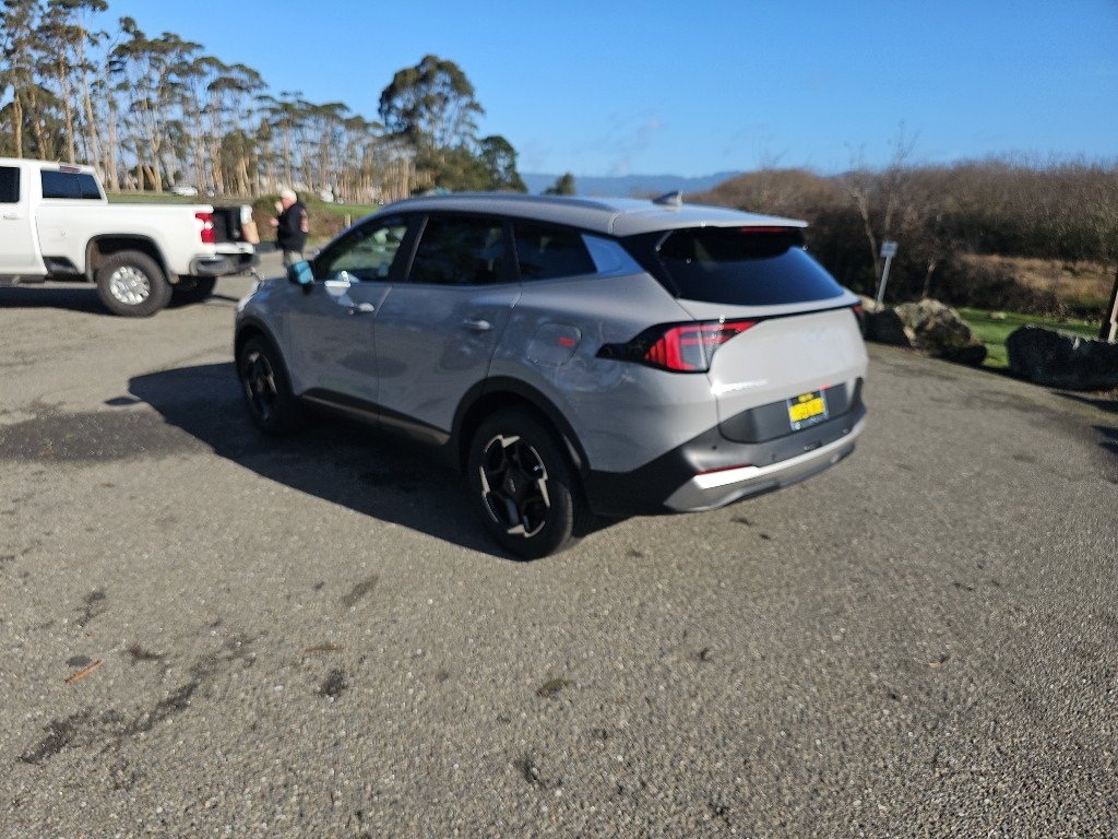 New 2026 Kia Sportage Hybrid EX SUV