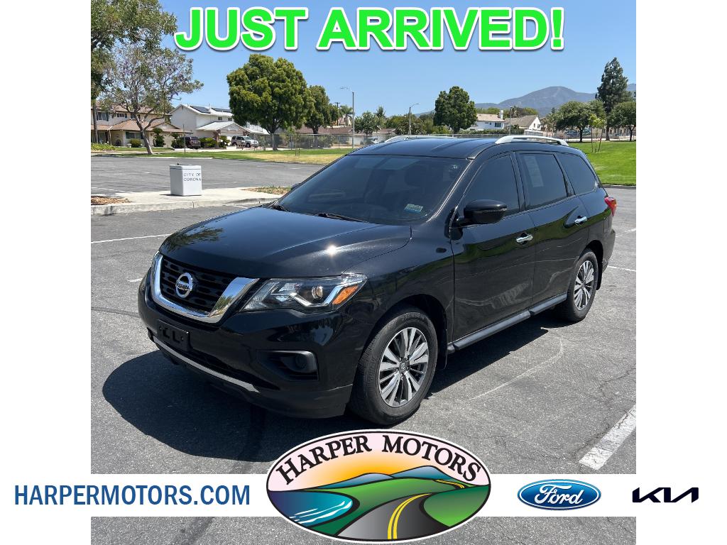 2020 Nissan Pathfinder S 4WD's photo