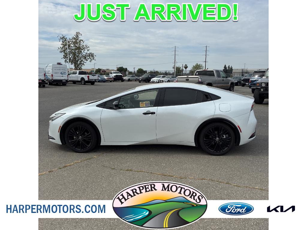 2025 Toyota Prius Nightshade FWD's photo