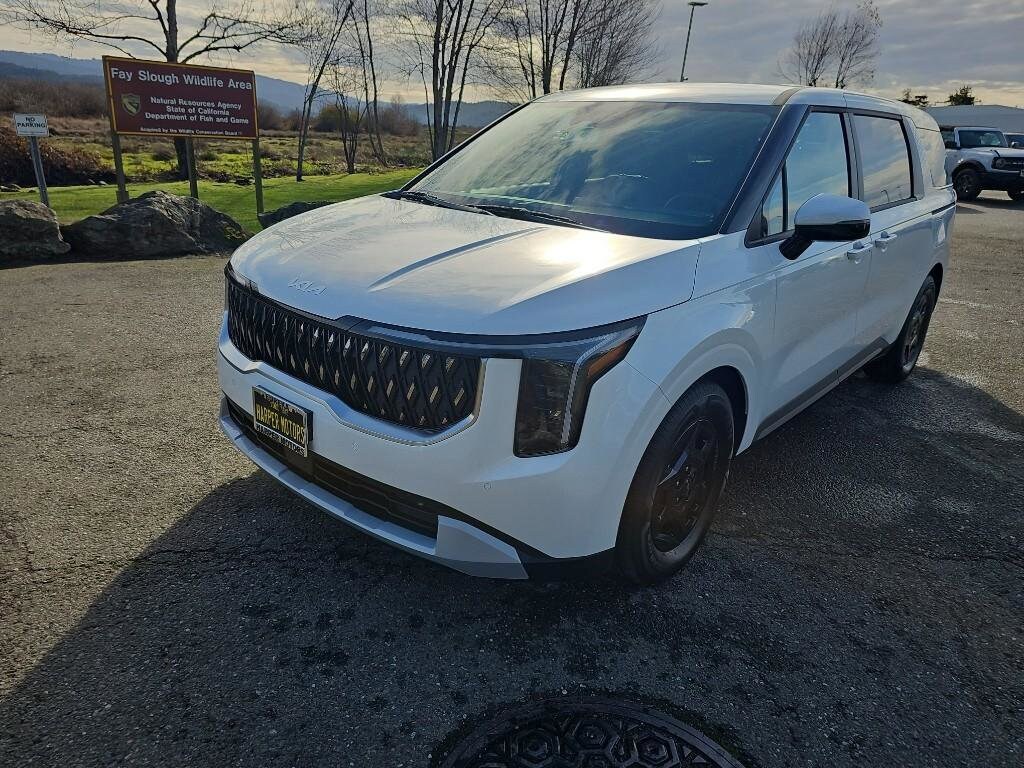 New 2026 Kia Carnival LXS Van Passenger Van