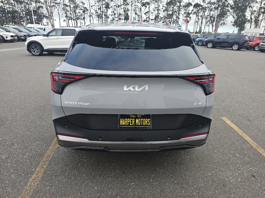 New 2026 Kia Sportage Hybrid S SUV