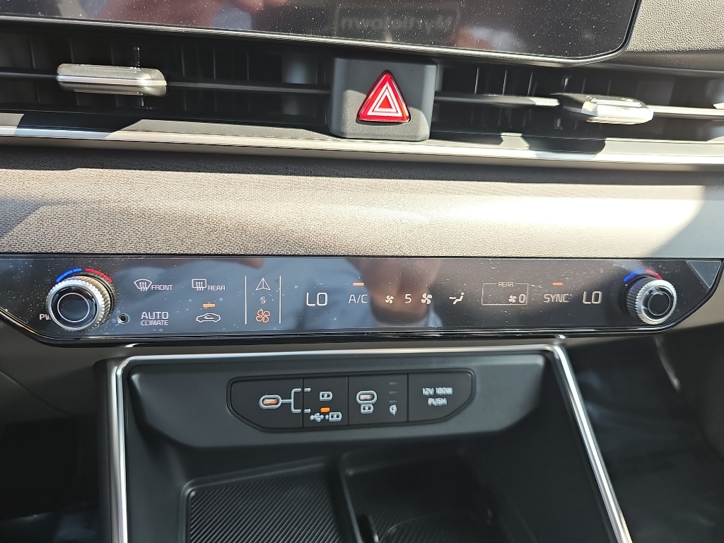 2026 Kia Carnival SX - Photo 19