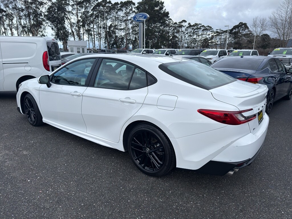 Used 2025 Toyota Camry Hybrid SE Sedan