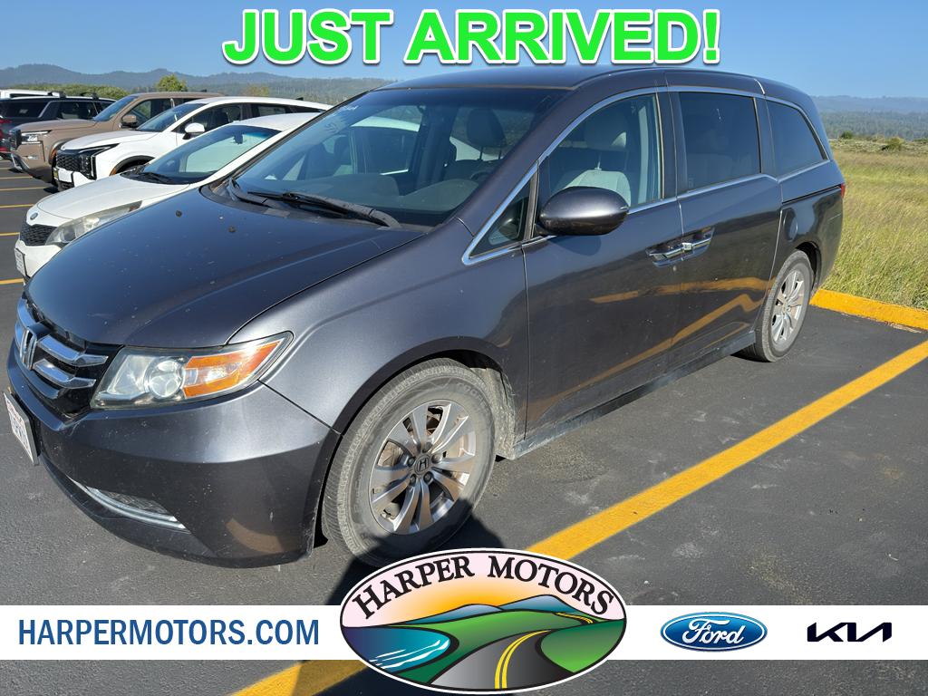 2016 Honda Odyssey SE's photo