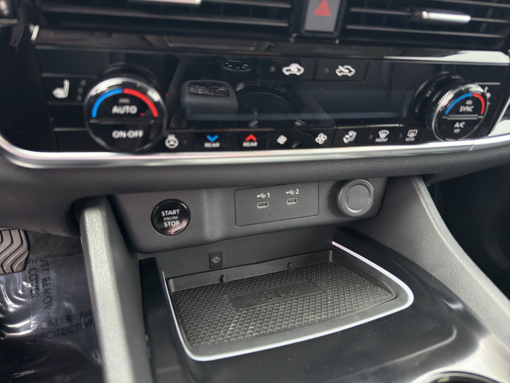 2025 Nissan Rogue SL - Photo 16