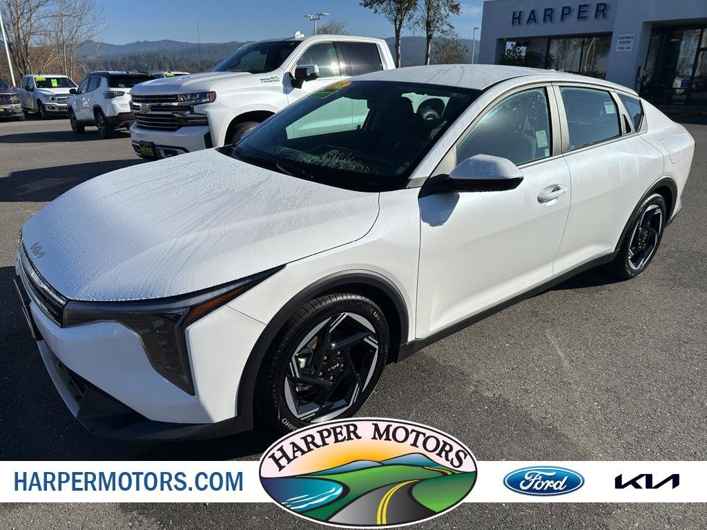 2025 Kia K4 EX's photo