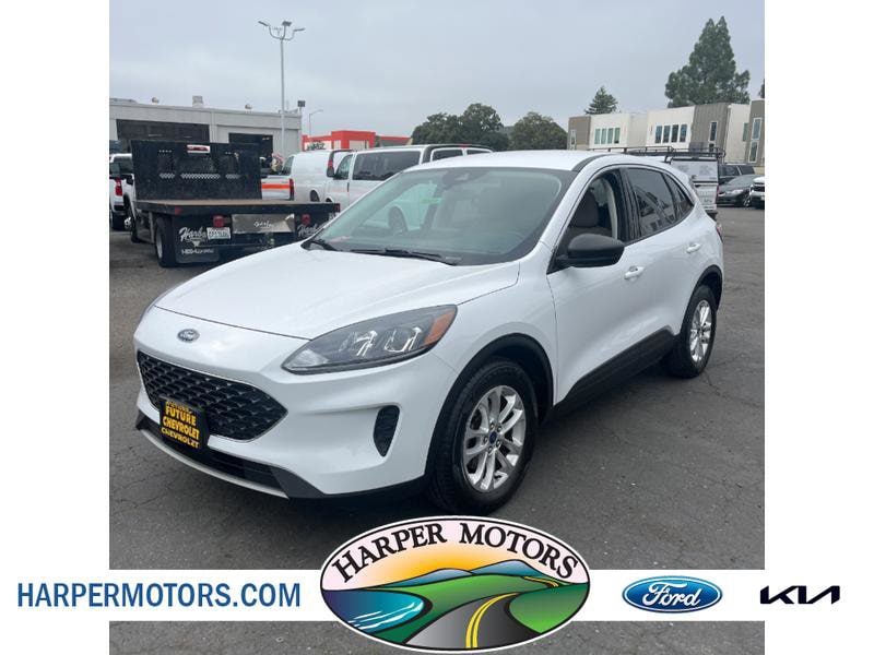 2022 Ford Escape SE's photo