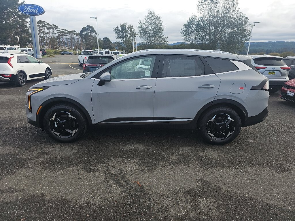 New 2026 Kia Sportage Hybrid EX SUV