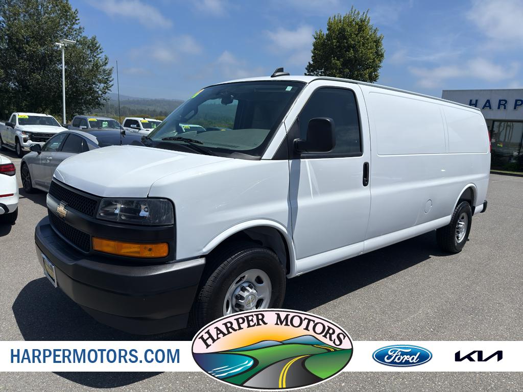 2025 Chevrolet Express 2500 Extended Work Van HD's photo