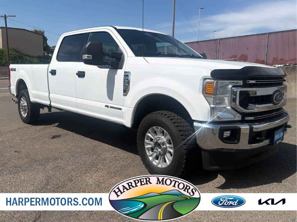 2022 Ford F-350 XLT 4x4 Crew Cab 176 in SRW's photo