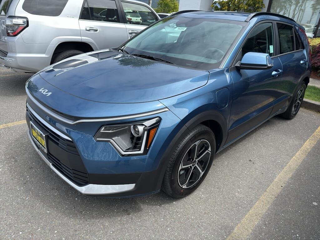 New 2025 Kia Niro Plug-In Hybrid EX SUV