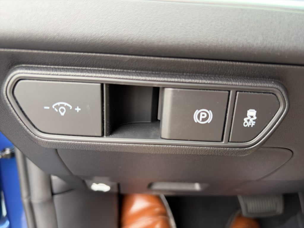 2025 Kia K4 GT-Line - Photo 13